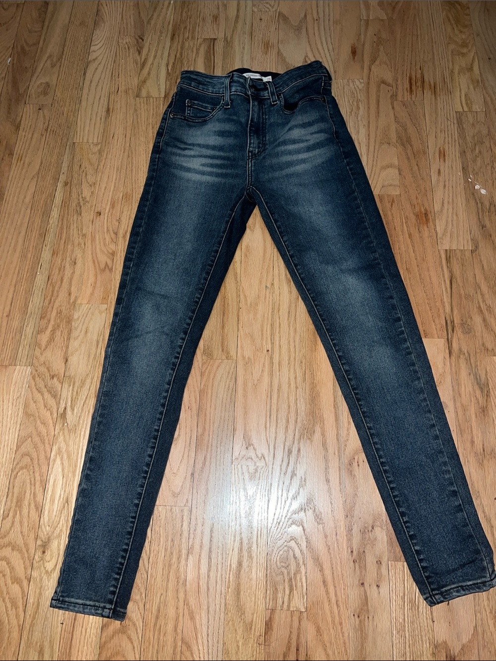 Slim High-Rise Skinny Jeans in Dark Indigo